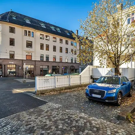 Central First Floor * Bergen